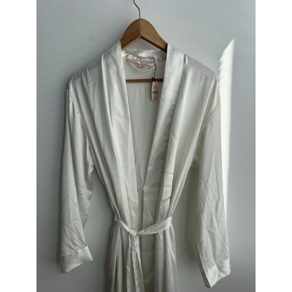 Vintage Y2K Victoria's Secret Satin Long Robe White/ Ivory With Pockets XS/S NWT - Picture 2 of 11